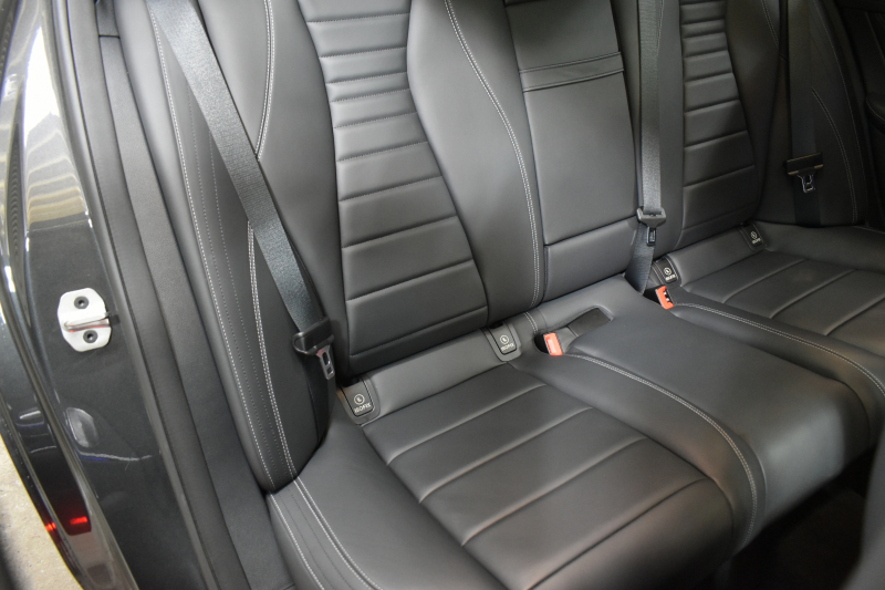 メルセデスベンツ Eクラス E200 ｽﾎﾟｰﾂ ｴｸｽｸﾙｰｼﾌﾞAMGﾗｲﾝｲﾝﾃﾘｱP ﾚｰﾀﾞｰｾｰﾌﾃｨP 後期型 ﾊﾟﾉﾗﾏｻﾝﾙｰﾌ ﾌﾞﾙﾒS MEｺﾈｸﾄ 全席ﾋｰﾀｰ黒革 ﾃﾞｨｽﾄﾛ BSM Lﾁｪﾝｼﾞ AMGｴｱﾛ19AW ｷｰﾚｽGO ﾊﾟｰｸﾄﾛ HUD  ﾏﾙﾁｶﾗｰｱﾝﾋﾞｴﾝﾄ 対話式ﾅﾋﾞ 360ｶﾒﾗ 2年保証