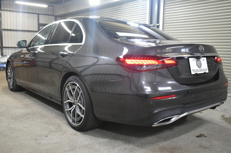 メルセデスベンツ Eクラス E200 ｽﾎﾟｰﾂ ｴｸｽｸﾙｰｼﾌﾞAMGﾗｲﾝｲﾝﾃﾘｱP ﾚｰﾀﾞｰｾｰﾌﾃｨP 後期型 ﾊﾟﾉﾗﾏｻﾝﾙｰﾌ ﾌﾞﾙﾒS MEｺﾈｸﾄ 全席ﾋｰﾀｰ黒革 ﾃﾞｨｽﾄﾛ BSM Lﾁｪﾝｼﾞ AMGｴｱﾛ19AW ｷｰﾚｽGO ﾊﾟｰｸﾄﾛ HUD  ﾏﾙﾁｶﾗｰｱﾝﾋﾞｴﾝﾄ 対話式ﾅﾋﾞ 360ｶﾒﾗ 2年保証