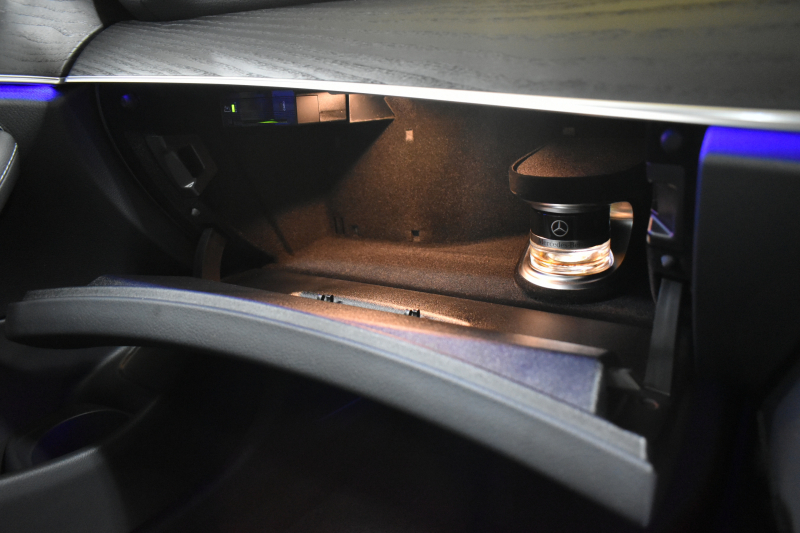 メルセデスベンツ Eクラス E200 ｽﾎﾟｰﾂ ｴｸｽｸﾙｰｼﾌﾞAMGﾗｲﾝｲﾝﾃﾘｱP ﾚｰﾀﾞｰｾｰﾌﾃｨP 後期型 ﾊﾟﾉﾗﾏｻﾝﾙｰﾌ ﾌﾞﾙﾒS MEｺﾈｸﾄ 全席ﾋｰﾀｰ黒革 ﾃﾞｨｽﾄﾛ BSM Lﾁｪﾝｼﾞ AMGｴｱﾛ19AW ｷｰﾚｽGO ﾊﾟｰｸﾄﾛ HUD  ﾏﾙﾁｶﾗｰｱﾝﾋﾞｴﾝﾄ 対話式ﾅﾋﾞ 360ｶﾒﾗ 2年保証