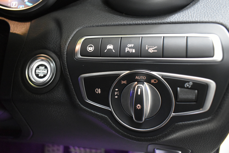 メルセデスベンツ Cクラス C220dﾜｺﾞﾝ ﾛｰﾚｳｽED ｽﾎﾟｰﾂﾌﾟﾗｽP ﾚｰﾀﾞｰｾｰﾌﾃｨP 後期型 ﾋｰﾀｰ黒革 ﾃﾞｨｽﾄﾛ BSM Lﾁｪﾝｼﾞ AMGｴｱﾛ18AW ｷｰﾚｽGO PTS 液晶ﾒｰﾀｰ HUD ﾌｯﾄｹﾞｰﾄ 地ﾃﾞｼﾞﾅﾋﾞ ﾊﾞｯｸｶﾒﾗ 2年保証