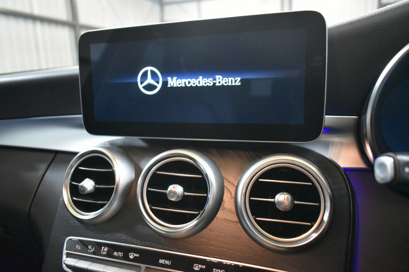 メルセデスベンツ Cクラス C220dﾜｺﾞﾝ ﾛｰﾚｳｽED ｽﾎﾟｰﾂﾌﾟﾗｽP ﾚｰﾀﾞｰｾｰﾌﾃｨP 後期型 ﾋｰﾀｰ黒革 ﾃﾞｨｽﾄﾛ BSM Lﾁｪﾝｼﾞ AMGｴｱﾛ18AW ｷｰﾚｽGO PTS 液晶ﾒｰﾀｰ HUD ﾌｯﾄｹﾞｰﾄ 地ﾃﾞｼﾞﾅﾋﾞ ﾊﾞｯｸｶﾒﾗ 2年保証