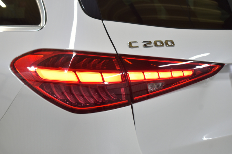 メルセデスベンツ Cクラス C200 ﾜｺﾞﾝ AVG AMGﾗｲﾝ ﾚｻﾞｰｴｸｽｸﾙｰｼﾌﾞﾍﾞｰｼｯｸP ﾘｱｱｸｽﾙｽﾃｱﾘﾝｸﾞ ﾊﾟﾉﾗﾏｻﾝﾙｰﾌ ﾚｰﾀﾞｰSP 新型Cｸﾗｽ ISG搭載  ﾋｰﾀｰ黒革ｼｰﾄ  ﾃﾞｨｽﾄﾛ ﾌﾞﾗｲﾝﾄﾞS Lﾁｪﾝｼﾞｱｼｽﾄ AMGｴｱﾛ18AW ｷｰGO MBUXﾅﾋﾞ360ｶﾒﾗ 2年保証