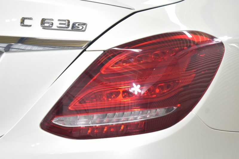 AMG Cクラス C63S ｴｸｽｸﾙｰｼﾌﾞP ﾚｰﾀﾞｰｾｰﾌﾃｨP V8ﾂｲﾝﾀｰﾎﾞ/510馬力 ﾊﾟﾉﾗﾏｻﾝﾙｰﾌ 専用19AW AMGﾊﾟﾌｫｰﾏﾝｽ/赤黒革ｼｰﾄ/ｽﾃｱﾘﾝｸﾞ/ｴｸﾞｿﾞｰｽﾄ ﾌﾞﾙﾒｽﾀｰ HUD ｴｱﾊﾞﾗﾝｽP ﾃﾞｨｽﾄﾛﾆｯｸ ﾌﾞﾗｲﾝﾄﾞS ﾚｰﾝｷｰﾌﾟ ﾅﾋﾞTV Bｶﾒﾗ ﾌｯﾄｹﾞｰﾄ ｷｰGO 2年保証