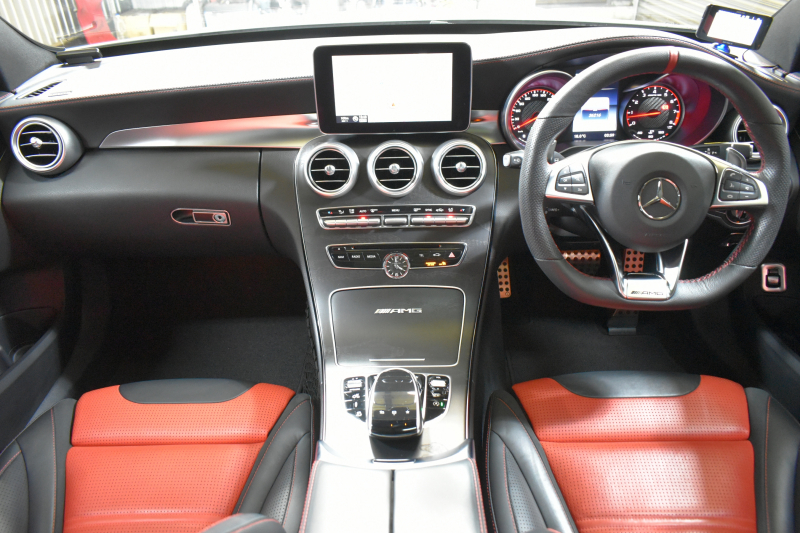 AMG Cクラス C63S ｴｸｽｸﾙｰｼﾌﾞP ﾚｰﾀﾞｰｾｰﾌﾃｨP V8ﾂｲﾝﾀｰﾎﾞ/510馬力 ﾊﾟﾉﾗﾏｻﾝﾙｰﾌ 専用19AW AMGﾊﾟﾌｫｰﾏﾝｽ/赤黒革ｼｰﾄ/ｽﾃｱﾘﾝｸﾞ/ｴｸﾞｿﾞｰｽﾄ ﾌﾞﾙﾒｽﾀｰ HUD ｴｱﾊﾞﾗﾝｽP ﾃﾞｨｽﾄﾛﾆｯｸ ﾌﾞﾗｲﾝﾄﾞS ﾚｰﾝｷｰﾌﾟ ﾅﾋﾞTV Bｶﾒﾗ ﾌｯﾄｹﾞｰﾄ ｷｰGO 2年保証