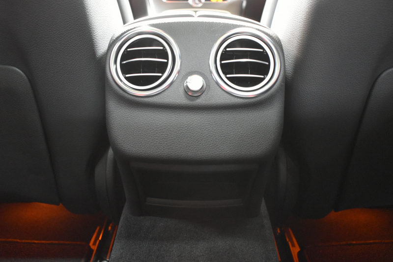 AMG Cクラス C63S ｴｸｽｸﾙｰｼﾌﾞP ﾚｰﾀﾞｰｾｰﾌﾃｨP V8ﾂｲﾝﾀｰﾎﾞ/510馬力 ﾊﾟﾉﾗﾏｻﾝﾙｰﾌ 専用19AW AMGﾊﾟﾌｫｰﾏﾝｽ/赤黒革ｼｰﾄ/ｽﾃｱﾘﾝｸﾞ/ｴｸﾞｿﾞｰｽﾄ ﾌﾞﾙﾒｽﾀｰ HUD ｴｱﾊﾞﾗﾝｽP ﾃﾞｨｽﾄﾛﾆｯｸ ﾌﾞﾗｲﾝﾄﾞS ﾚｰﾝｷｰﾌﾟ ﾅﾋﾞTV Bｶﾒﾗ ﾌｯﾄｹﾞｰﾄ ｷｰGO 2年保証