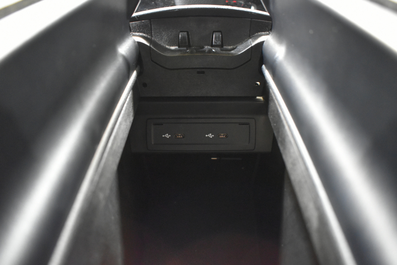 メルセデスベンツ Aクラス A180 Edition1 ﾚｰﾀﾞｰSP 限定150台 MEｺﾈｸﾄ MBUXｼｽﾃﾑ Edition1専用内装 ﾃﾞｨｽﾄﾛ BSM Lﾁｪﾝｼﾞ AMGｴｱﾛ19AW ﾏﾙﾁLED ｷｰGO PTS HUD 10.25ｲﾝﾁｺｯｸﾋﾟｯﾄﾃﾞｨｽﾌﾟﾚｲ 対話式ﾅﾋﾞTV 360ｶﾒﾗ 2年保証