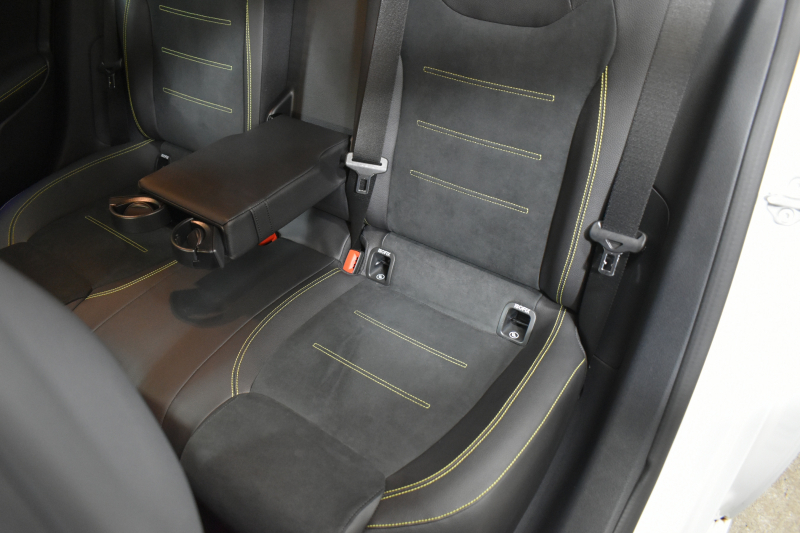 メルセデスベンツ Aクラス A180 Edition1 ﾚｰﾀﾞｰSP 限定150台 MEｺﾈｸﾄ MBUXｼｽﾃﾑ Edition1専用内装 ﾃﾞｨｽﾄﾛ BSM Lﾁｪﾝｼﾞ AMGｴｱﾛ19AW ﾏﾙﾁLED ｷｰGO PTS HUD 10.25ｲﾝﾁｺｯｸﾋﾟｯﾄﾃﾞｨｽﾌﾟﾚｲ 対話式ﾅﾋﾞTV 360ｶﾒﾗ 2年保証