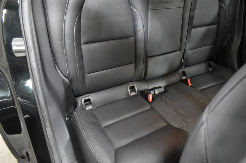 メルセデスベンツ GLA GLA250 4ﾏﾁｯｸ ﾚｻﾞｰｴｸｽｸﾙｰｼﾌﾞ ﾊﾞﾘｭｰPﾌﾟﾗｽ ﾚｰﾀﾞｰSP ﾋｰﾀｰ黒革 ﾃﾞｨｽﾄﾛﾆｯｸﾌﾟﾗｽ ﾌﾞﾗｲﾝﾄﾞｽﾎﾟｯﾄ  電動Rｹﾞｰﾄ ﾊﾟｰｸﾄﾛ harman/kardon ｷｾﾉﾝ 地ﾃﾞｼﾞBｶﾒﾗ 2年保証