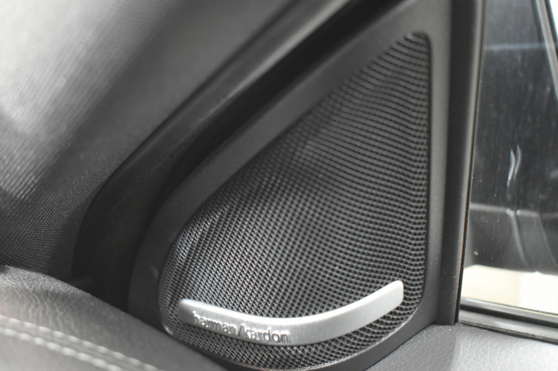 メルセデスベンツ GLA GLA250 4ﾏﾁｯｸ ﾚｻﾞｰｴｸｽｸﾙｰｼﾌﾞ ﾊﾞﾘｭｰPﾌﾟﾗｽ ﾚｰﾀﾞｰSP ﾋｰﾀｰ黒革 ﾃﾞｨｽﾄﾛﾆｯｸﾌﾟﾗｽ ﾌﾞﾗｲﾝﾄﾞｽﾎﾟｯﾄ  電動Rｹﾞｰﾄ ﾊﾟｰｸﾄﾛ harman/kardon ｷｾﾉﾝ 地ﾃﾞｼﾞBｶﾒﾗ 2年保証