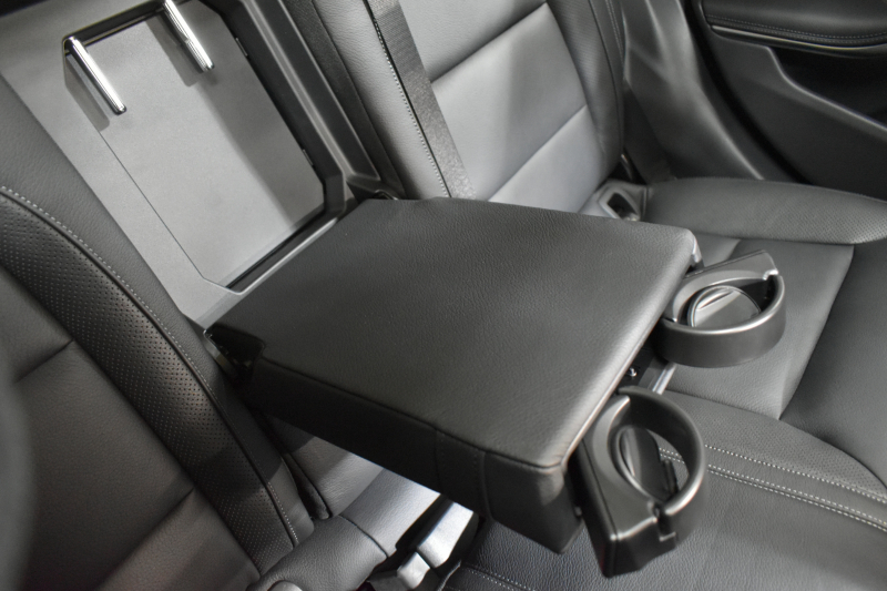 メルセデスベンツ GLA GLA250 4ﾏﾁｯｸ ﾚｻﾞｰｴｸｽｸﾙｰｼﾌﾞ ﾊﾞﾘｭｰPﾌﾟﾗｽ ﾚｰﾀﾞｰSP ﾋｰﾀｰ黒革 ﾃﾞｨｽﾄﾛﾆｯｸﾌﾟﾗｽ ﾌﾞﾗｲﾝﾄﾞｽﾎﾟｯﾄ  電動Rｹﾞｰﾄ ﾊﾟｰｸﾄﾛ harman/kardon ｷｾﾉﾝ 地ﾃﾞｼﾞBｶﾒﾗ 2年保証