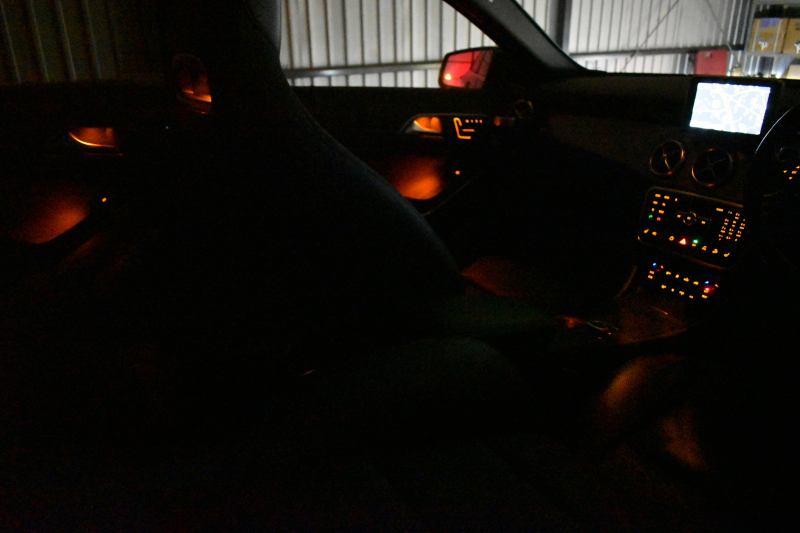 メルセデスベンツ GLA GLA250 4ﾏﾁｯｸ ﾚｻﾞｰｴｸｽｸﾙｰｼﾌﾞ ﾊﾞﾘｭｰPﾌﾟﾗｽ ﾚｰﾀﾞｰSP ﾋｰﾀｰ黒革 ﾃﾞｨｽﾄﾛﾆｯｸﾌﾟﾗｽ ﾌﾞﾗｲﾝﾄﾞｽﾎﾟｯﾄ  電動Rｹﾞｰﾄ ﾊﾟｰｸﾄﾛ harman/kardon ｷｾﾉﾝ 地ﾃﾞｼﾞBｶﾒﾗ 2年保証