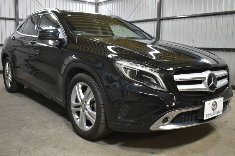 メルセデスベンツ GLA GLA250 4ﾏﾁｯｸ ﾚｻﾞｰｴｸｽｸﾙｰｼﾌﾞ ﾊﾞﾘｭｰPﾌﾟﾗｽ ﾚｰﾀﾞｰSP ﾋｰﾀｰ黒革 ﾃﾞｨｽﾄﾛﾆｯｸﾌﾟﾗｽ ﾌﾞﾗｲﾝﾄﾞｽﾎﾟｯﾄ  電動Rｹﾞｰﾄ ﾊﾟｰｸﾄﾛ harman/kardon ｷｾﾉﾝ 地ﾃﾞｼﾞBｶﾒﾗ 2年保証
