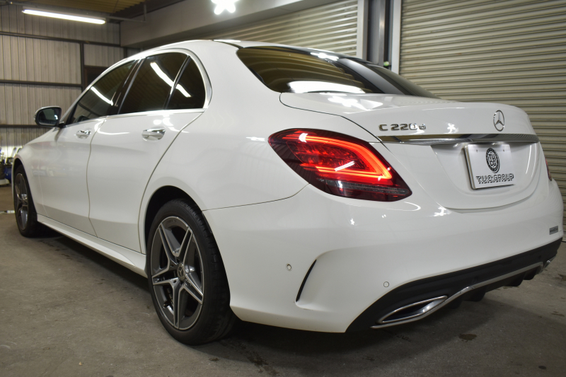 メルセデスベンツ Cクラス C220d ﾛｰﾚｳｽED 特別仕様 ｽﾎﾟｰﾂ+P ﾚｰﾀﾞｰｾｰﾌﾃｨP 後期 1ｵｰﾅｰ 194馬力 燃費18.9km MEｺﾈｸﾄ 9速 ﾋｰﾀｰ黒革 ﾌｯﾄﾄﾗﾝｸ HUD ﾃﾞｨｽﾄﾛ BSM Lﾁｪﾝｼﾞ 誤発進 AMGｴｱﾛ18AW ｷｰﾚｽGO ﾊﾟｰｸﾄﾛ LEDﾍｯﾄﾞﾗｲﾄ ﾏﾙﾁｱﾝﾋﾞｴﾝﾄ 地ﾃﾞｼﾞﾅﾋﾞ360ｶﾒﾗ 2年保証