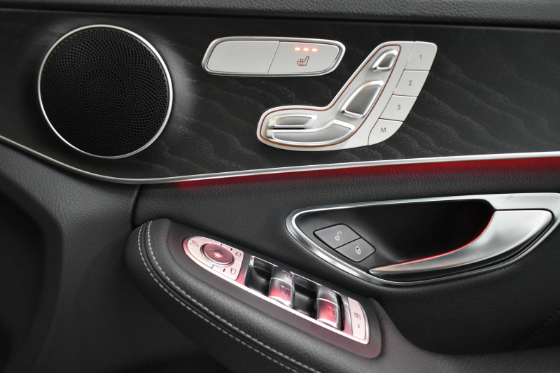 メルセデスベンツ Cクラス C220d ﾛｰﾚｳｽED 特別仕様 ｽﾎﾟｰﾂ+P ﾚｰﾀﾞｰｾｰﾌﾃｨP 後期 1ｵｰﾅｰ 194馬力 燃費18.9km MEｺﾈｸﾄ 9速 ﾋｰﾀｰ黒革 ﾌｯﾄﾄﾗﾝｸ HUD ﾃﾞｨｽﾄﾛ BSM Lﾁｪﾝｼﾞ 誤発進 AMGｴｱﾛ18AW ｷｰﾚｽGO ﾊﾟｰｸﾄﾛ LEDﾍｯﾄﾞﾗｲﾄ ﾏﾙﾁｱﾝﾋﾞｴﾝﾄ 地ﾃﾞｼﾞﾅﾋﾞ360ｶﾒﾗ 2年保証