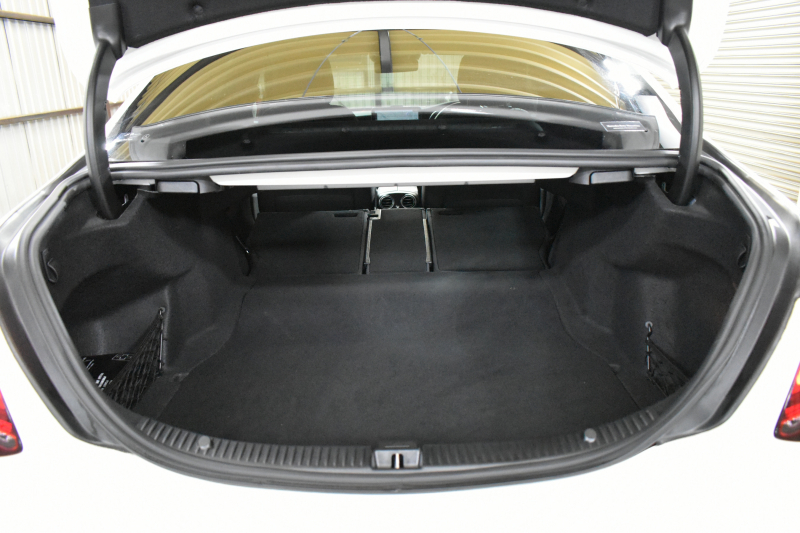 メルセデスベンツ Cクラス C220d ﾛｰﾚｳｽED 特別仕様 ｽﾎﾟｰﾂ+P ﾚｰﾀﾞｰｾｰﾌﾃｨP 後期 1ｵｰﾅｰ 194馬力 燃費18.9km MEｺﾈｸﾄ 9速 ﾋｰﾀｰ黒革 ﾌｯﾄﾄﾗﾝｸ HUD ﾃﾞｨｽﾄﾛ BSM Lﾁｪﾝｼﾞ 誤発進 AMGｴｱﾛ18AW ｷｰﾚｽGO ﾊﾟｰｸﾄﾛ LEDﾍｯﾄﾞﾗｲﾄ ﾏﾙﾁｱﾝﾋﾞｴﾝﾄ 地ﾃﾞｼﾞﾅﾋﾞ360ｶﾒﾗ 2年保証