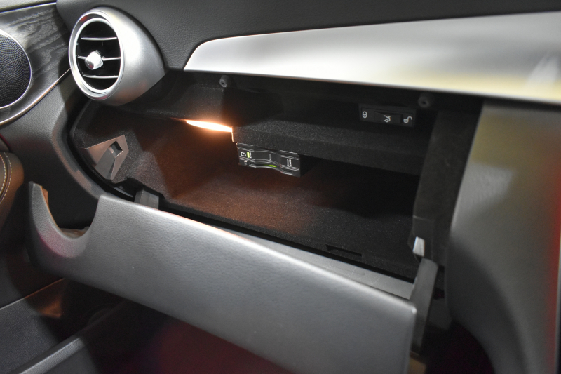 メルセデスベンツ Cクラス C220d ﾛｰﾚｳｽED 特別仕様 ｽﾎﾟｰﾂ+P ﾚｰﾀﾞｰｾｰﾌﾃｨP 後期 1ｵｰﾅｰ 194馬力 燃費18.9km MEｺﾈｸﾄ 9速 ﾋｰﾀｰ黒革 ﾌｯﾄﾄﾗﾝｸ HUD ﾃﾞｨｽﾄﾛ BSM Lﾁｪﾝｼﾞ 誤発進 AMGｴｱﾛ18AW ｷｰﾚｽGO ﾊﾟｰｸﾄﾛ LEDﾍｯﾄﾞﾗｲﾄ ﾏﾙﾁｱﾝﾋﾞｴﾝﾄ 地ﾃﾞｼﾞﾅﾋﾞ360ｶﾒﾗ 2年保証