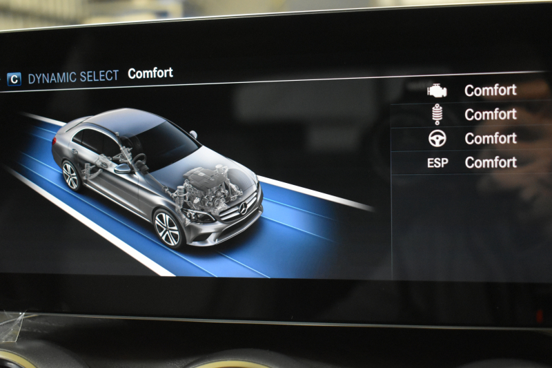 メルセデスベンツ Cクラス C220d ﾛｰﾚｳｽED 特別仕様 ｽﾎﾟｰﾂ+P ﾚｰﾀﾞｰｾｰﾌﾃｨP 後期 1ｵｰﾅｰ 194馬力 燃費18.9km MEｺﾈｸﾄ 9速 ﾋｰﾀｰ黒革 ﾌｯﾄﾄﾗﾝｸ HUD ﾃﾞｨｽﾄﾛ BSM Lﾁｪﾝｼﾞ 誤発進 AMGｴｱﾛ18AW ｷｰﾚｽGO ﾊﾟｰｸﾄﾛ LEDﾍｯﾄﾞﾗｲﾄ ﾏﾙﾁｱﾝﾋﾞｴﾝﾄ 地ﾃﾞｼﾞﾅﾋﾞ360ｶﾒﾗ 2年保証