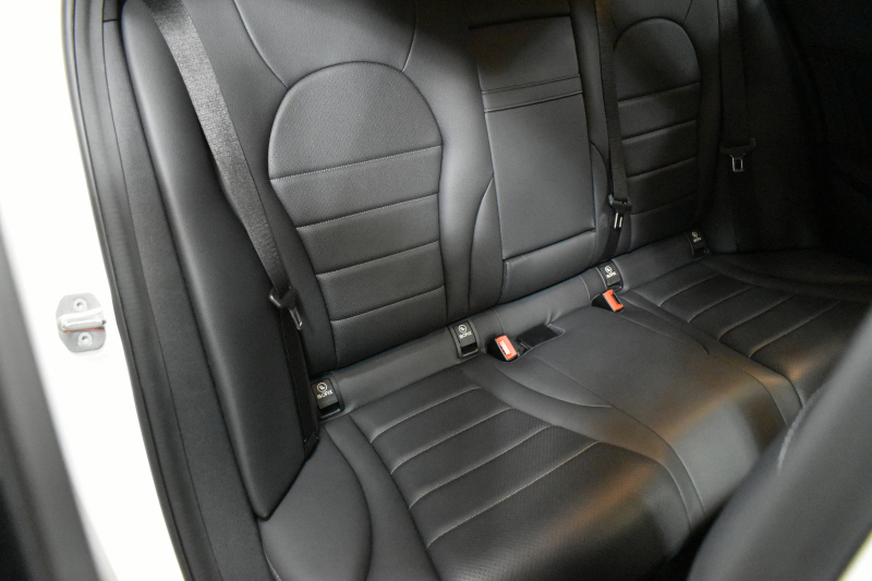 メルセデスベンツ Cクラス C220d ﾛｰﾚｳｽED 特別仕様 ｽﾎﾟｰﾂ+P ﾚｰﾀﾞｰｾｰﾌﾃｨP 後期 1ｵｰﾅｰ 194馬力 燃費18.9km MEｺﾈｸﾄ 9速 ﾋｰﾀｰ黒革 ﾌｯﾄﾄﾗﾝｸ HUD ﾃﾞｨｽﾄﾛ BSM Lﾁｪﾝｼﾞ 誤発進 AMGｴｱﾛ18AW ｷｰﾚｽGO ﾊﾟｰｸﾄﾛ LEDﾍｯﾄﾞﾗｲﾄ ﾏﾙﾁｱﾝﾋﾞｴﾝﾄ 地ﾃﾞｼﾞﾅﾋﾞ360ｶﾒﾗ 2年保証