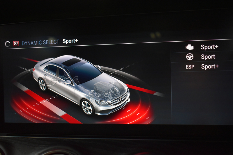 メルセデスベンツ Eクラス E300 AVG ｽﾎﾟｰﾂ ｴｸｽｸﾙｰｼﾌﾞ ﾚｰﾀﾞｰP  258馬力 MEｺﾈ ﾊﾟﾉﾗﾏｻﾝﾙｰﾌ 全席ﾋｰﾀｰ黒革 ﾃﾞｨｽﾄﾛ Lﾁｪﾝｼﾞ AMGｴｱﾛ19AW ｷｰGo ﾌｯﾄﾄﾗﾝｸ ﾌﾞﾙﾒS 地ﾃﾞｼﾞ360ｶﾒﾗ 2年保証