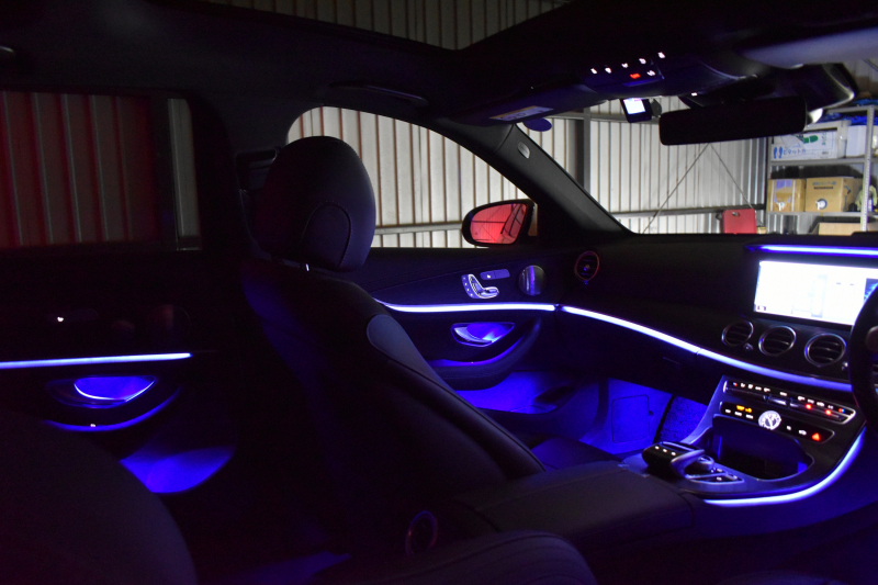 メルセデスベンツ Eクラス E300 AVG ｽﾎﾟｰﾂ ｴｸｽｸﾙｰｼﾌﾞ ﾚｰﾀﾞｰP  258馬力 MEｺﾈ ﾊﾟﾉﾗﾏｻﾝﾙｰﾌ 全席ﾋｰﾀｰ黒革 ﾃﾞｨｽﾄﾛ Lﾁｪﾝｼﾞ AMGｴｱﾛ19AW ｷｰGo ﾌｯﾄﾄﾗﾝｸ ﾌﾞﾙﾒS 地ﾃﾞｼﾞ360ｶﾒﾗ 2年保証