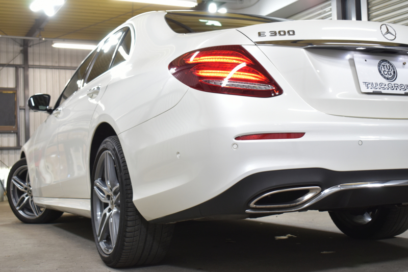 メルセデスベンツ Eクラス E300 AVG ｽﾎﾟｰﾂ ｴｸｽｸﾙｰｼﾌﾞ ﾚｰﾀﾞｰP  258馬力 MEｺﾈ ﾊﾟﾉﾗﾏｻﾝﾙｰﾌ 全席ﾋｰﾀｰ黒革 ﾃﾞｨｽﾄﾛ Lﾁｪﾝｼﾞ AMGｴｱﾛ19AW ｷｰGo ﾌｯﾄﾄﾗﾝｸ ﾌﾞﾙﾒS 地ﾃﾞｼﾞ360ｶﾒﾗ 2年保証