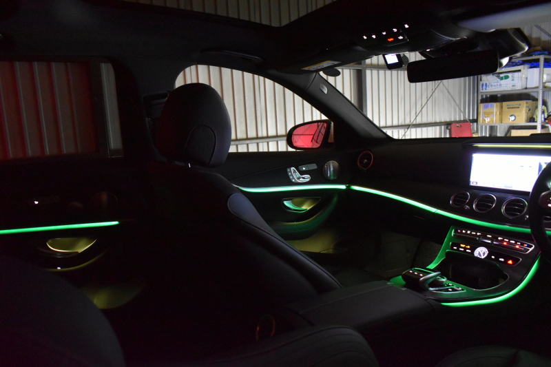 メルセデスベンツ Eクラス E300 AVG ｽﾎﾟｰﾂ ｴｸｽｸﾙｰｼﾌﾞ ﾚｰﾀﾞｰP  258馬力 MEｺﾈ ﾊﾟﾉﾗﾏｻﾝﾙｰﾌ 全席ﾋｰﾀｰ黒革 ﾃﾞｨｽﾄﾛ Lﾁｪﾝｼﾞ AMGｴｱﾛ19AW ｷｰGo ﾌｯﾄﾄﾗﾝｸ ﾌﾞﾙﾒS 地ﾃﾞｼﾞ360ｶﾒﾗ 2年保証