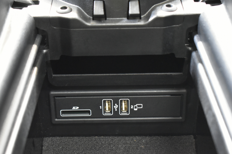 メルセデスベンツ Eクラス E300 AVG ｽﾎﾟｰﾂ ｴｸｽｸﾙｰｼﾌﾞ ﾚｰﾀﾞｰP  258馬力 MEｺﾈ ﾊﾟﾉﾗﾏｻﾝﾙｰﾌ 全席ﾋｰﾀｰ黒革 ﾃﾞｨｽﾄﾛ Lﾁｪﾝｼﾞ AMGｴｱﾛ19AW ｷｰGo ﾌｯﾄﾄﾗﾝｸ ﾌﾞﾙﾒS 地ﾃﾞｼﾞ360ｶﾒﾗ 2年保証