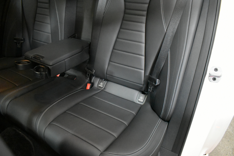 メルセデスベンツ Eクラス E300 AVG ｽﾎﾟｰﾂ ｴｸｽｸﾙｰｼﾌﾞ ﾚｰﾀﾞｰP  258馬力 MEｺﾈ ﾊﾟﾉﾗﾏｻﾝﾙｰﾌ 全席ﾋｰﾀｰ黒革 ﾃﾞｨｽﾄﾛ Lﾁｪﾝｼﾞ AMGｴｱﾛ19AW ｷｰGo ﾌｯﾄﾄﾗﾝｸ ﾌﾞﾙﾒS 地ﾃﾞｼﾞ360ｶﾒﾗ 2年保証