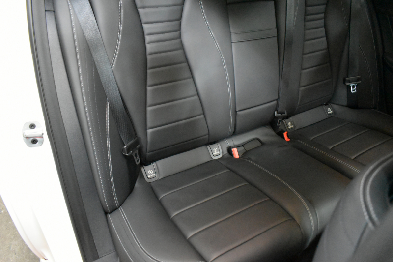 メルセデスベンツ Eクラス E300 AVG ｽﾎﾟｰﾂ ｴｸｽｸﾙｰｼﾌﾞ ﾚｰﾀﾞｰP  258馬力 MEｺﾈ ﾊﾟﾉﾗﾏｻﾝﾙｰﾌ 全席ﾋｰﾀｰ黒革 ﾃﾞｨｽﾄﾛ Lﾁｪﾝｼﾞ AMGｴｱﾛ19AW ｷｰGo ﾌｯﾄﾄﾗﾝｸ ﾌﾞﾙﾒS 地ﾃﾞｼﾞ360ｶﾒﾗ 2年保証