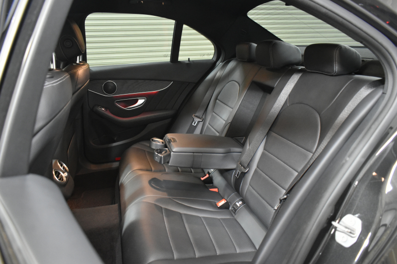 メルセデスベンツ Cクラス C220d ﾛｰﾚｳｽED 特別仕様 ﾚｰﾀﾞｰｾｰﾌﾃｨP 後期型 ﾃﾞｨｰｾﾞﾙﾀｰﾎﾞ194馬力 燃費18.9km MEｺﾈｸﾄ 9速 ﾋｰﾀｰ黒革 ﾌｯﾄﾄﾗﾝｸ HUD ﾃﾞｨｽﾄﾛ BSM Lﾁｪﾝｼﾞ 誤発進 AMGｴｱﾛ18AW ｷｰﾚｽGO ﾊﾟｰｸﾄﾛ LEDﾍｯﾄﾞﾗｲﾄ ﾏﾙﾁｱﾝﾋﾞｴﾝﾄ 地ﾃﾞｼﾞﾅﾋﾞﾊﾞｯｸｶﾒﾗ 2年保証