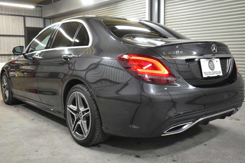 メルセデスベンツ Cクラス C220d ﾛｰﾚｳｽED 特別仕様 ﾚｰﾀﾞｰｾｰﾌﾃｨP 後期型 ﾃﾞｨｰｾﾞﾙﾀｰﾎﾞ194馬力 燃費18.9km MEｺﾈｸﾄ 9速 ﾋｰﾀｰ黒革 ﾌｯﾄﾄﾗﾝｸ HUD ﾃﾞｨｽﾄﾛ BSM Lﾁｪﾝｼﾞ 誤発進 AMGｴｱﾛ18AW ｷｰﾚｽGO ﾊﾟｰｸﾄﾛ LEDﾍｯﾄﾞﾗｲﾄ ﾏﾙﾁｱﾝﾋﾞｴﾝﾄ 地ﾃﾞｼﾞﾅﾋﾞﾊﾞｯｸｶﾒﾗ 2年保証