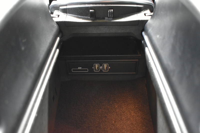 メルセデスベンツ Cクラス C220d ﾛｰﾚｳｽED 特別仕様 ﾚｰﾀﾞｰｾｰﾌﾃｨP 後期型 ﾃﾞｨｰｾﾞﾙﾀｰﾎﾞ194馬力 燃費18.9km MEｺﾈｸﾄ 9速 ﾋｰﾀｰ黒革 ﾌｯﾄﾄﾗﾝｸ HUD ﾃﾞｨｽﾄﾛ BSM Lﾁｪﾝｼﾞ 誤発進 AMGｴｱﾛ18AW ｷｰﾚｽGO ﾊﾟｰｸﾄﾛ LEDﾍｯﾄﾞﾗｲﾄ ﾏﾙﾁｱﾝﾋﾞｴﾝﾄ 地ﾃﾞｼﾞﾅﾋﾞﾊﾞｯｸｶﾒﾗ 2年保証