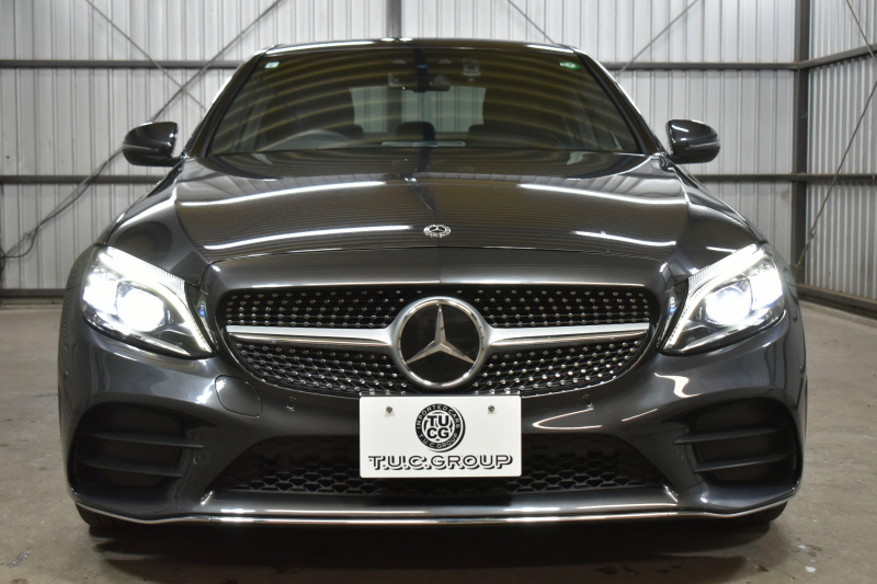 メルセデスベンツ Cクラス C220d ﾛｰﾚｳｽED 特別仕様 ﾚｰﾀﾞｰｾｰﾌﾃｨP 後期型 ﾃﾞｨｰｾﾞﾙﾀｰﾎﾞ194馬力 燃費18.9km MEｺﾈｸﾄ 9速 ﾋｰﾀｰ黒革 ﾌｯﾄﾄﾗﾝｸ HUD ﾃﾞｨｽﾄﾛ BSM Lﾁｪﾝｼﾞ 誤発進 AMGｴｱﾛ18AW ｷｰﾚｽGO ﾊﾟｰｸﾄﾛ LEDﾍｯﾄﾞﾗｲﾄ ﾏﾙﾁｱﾝﾋﾞｴﾝﾄ 地ﾃﾞｼﾞﾅﾋﾞﾊﾞｯｸｶﾒﾗ 2年保証