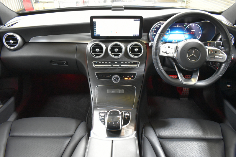 メルセデスベンツ Cクラス C220d ﾛｰﾚｳｽED 特別仕様 ﾚｰﾀﾞｰｾｰﾌﾃｨP 後期型 ﾃﾞｨｰｾﾞﾙﾀｰﾎﾞ194馬力 燃費18.9km MEｺﾈｸﾄ 9速 ﾋｰﾀｰ黒革 ﾌｯﾄﾄﾗﾝｸ HUD ﾃﾞｨｽﾄﾛ BSM Lﾁｪﾝｼﾞ 誤発進 AMGｴｱﾛ18AW ｷｰﾚｽGO ﾊﾟｰｸﾄﾛ LEDﾍｯﾄﾞﾗｲﾄ ﾏﾙﾁｱﾝﾋﾞｴﾝﾄ 地ﾃﾞｼﾞﾅﾋﾞﾊﾞｯｸｶﾒﾗ 2年保証