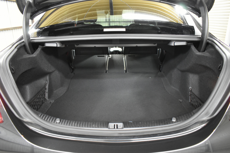 メルセデスベンツ Cクラス C220d ﾛｰﾚｳｽED 特別仕様 ﾚｰﾀﾞｰｾｰﾌﾃｨP 後期型 ﾃﾞｨｰｾﾞﾙﾀｰﾎﾞ194馬力 燃費18.9km MEｺﾈｸﾄ 9速 ﾋｰﾀｰ黒革 ﾌｯﾄﾄﾗﾝｸ HUD ﾃﾞｨｽﾄﾛ BSM Lﾁｪﾝｼﾞ 誤発進 AMGｴｱﾛ18AW ｷｰﾚｽGO ﾊﾟｰｸﾄﾛ LEDﾍｯﾄﾞﾗｲﾄ ﾏﾙﾁｱﾝﾋﾞｴﾝﾄ 地ﾃﾞｼﾞﾅﾋﾞﾊﾞｯｸｶﾒﾗ 2年保証