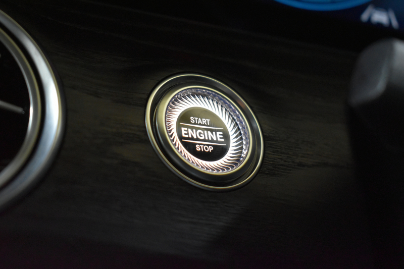 メルセデスベンツ Eクラス E300WG ｽﾎﾟｰﾂ ｴｸｽｸﾙｰｼﾌﾞ ﾚｰﾀﾞｰSP 後期型 258馬力 1ｵﾅ MEｺﾈ ﾊﾟﾉﾗﾏｻﾝR 全席ﾋｰﾀｰ黒革 ﾃﾞｨｽﾄﾛ Lﾁｪﾝｼﾞ AMGｴｱﾛ19AW ｷｰGO HUD ﾌﾞﾙﾒS 地ﾃﾞｼﾞ360ｶﾒ 2年保証