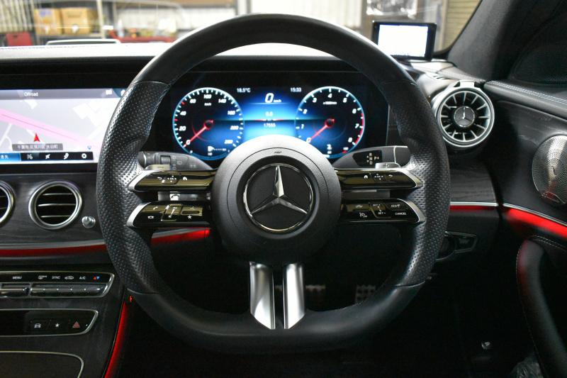 メルセデスベンツ Eクラス E300WG ｽﾎﾟｰﾂ ｴｸｽｸﾙｰｼﾌﾞ ﾚｰﾀﾞｰSP 後期型 258馬力 1ｵﾅ MEｺﾈ ﾊﾟﾉﾗﾏｻﾝR 全席ﾋｰﾀｰ黒革 ﾃﾞｨｽﾄﾛ Lﾁｪﾝｼﾞ AMGｴｱﾛ19AW ｷｰGO HUD ﾌﾞﾙﾒS 地ﾃﾞｼﾞ360ｶﾒ 2年保証