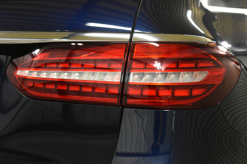 メルセデスベンツ Eクラス E300WG ｽﾎﾟｰﾂ ｴｸｽｸﾙｰｼﾌﾞ ﾚｰﾀﾞｰSP 後期型 258馬力 1ｵﾅ MEｺﾈ ﾊﾟﾉﾗﾏｻﾝR 全席ﾋｰﾀｰ黒革 ﾃﾞｨｽﾄﾛ Lﾁｪﾝｼﾞ AMGｴｱﾛ19AW ｷｰGO HUD ﾌﾞﾙﾒS 地ﾃﾞｼﾞ360ｶﾒ 2年保証