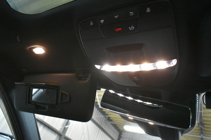 メルセデスベンツ Eクラス E300WG ｽﾎﾟｰﾂ ｴｸｽｸﾙｰｼﾌﾞ ﾚｰﾀﾞｰSP 後期型 258馬力 1ｵﾅ MEｺﾈ ﾊﾟﾉﾗﾏｻﾝR 全席ﾋｰﾀｰ黒革 ﾃﾞｨｽﾄﾛ Lﾁｪﾝｼﾞ AMGｴｱﾛ19AW ｷｰGO HUD ﾌﾞﾙﾒS 地ﾃﾞｼﾞ360ｶﾒ 2年保証