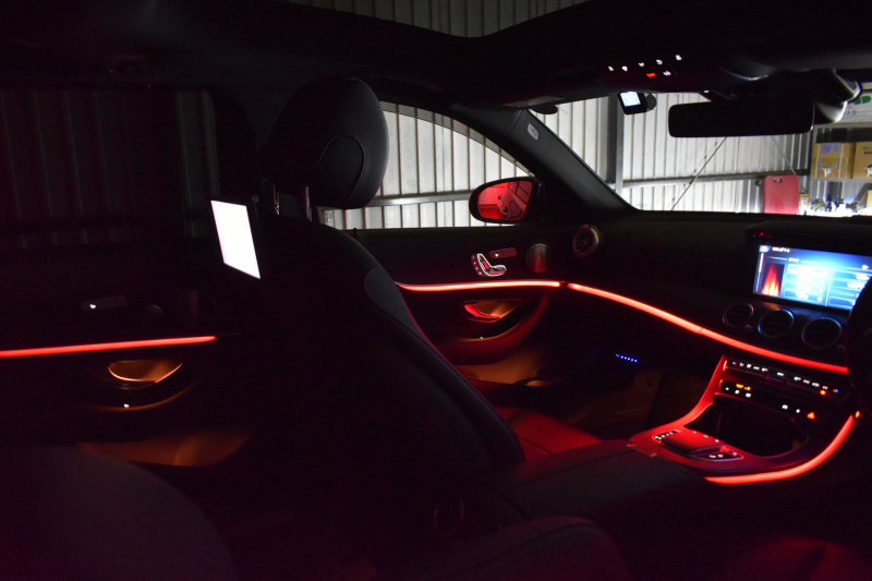 メルセデスベンツ Eクラス E300WG ｽﾎﾟｰﾂ ｴｸｽｸﾙｰｼﾌﾞ ﾚｰﾀﾞｰSP 後期型 258馬力 1ｵﾅ MEｺﾈ ﾊﾟﾉﾗﾏｻﾝR 全席ﾋｰﾀｰ黒革 ﾃﾞｨｽﾄﾛ Lﾁｪﾝｼﾞ AMGｴｱﾛ19AW ｷｰGO HUD ﾌﾞﾙﾒS 地ﾃﾞｼﾞ360ｶﾒ 2年保証