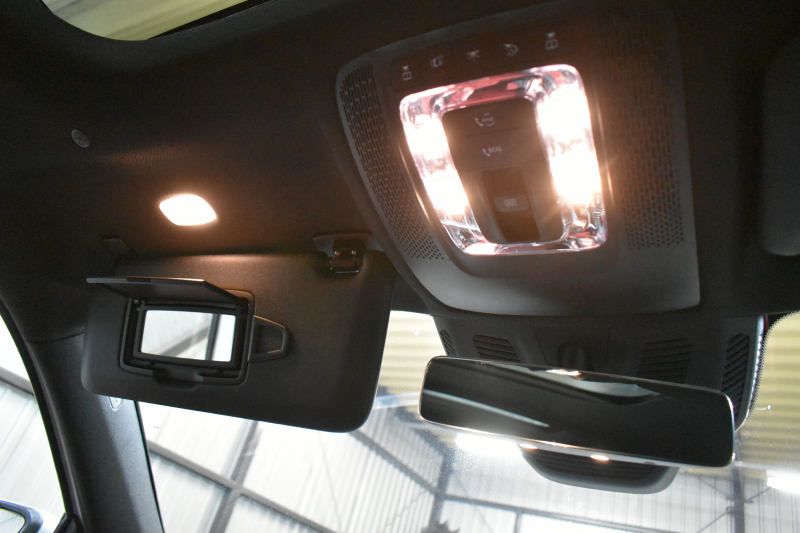 メルセデスベンツ GLB GLB200d 4ﾏﾁｯｸ AMGﾗｲﾝ 1ｵｰﾅｰ ﾊﾟﾉﾗﾏSR AMGﾚｻﾞｰEXC ﾋｰﾀｰ付赤黒ﾂｰﾄﾝ革 ﾅﾋﾞｹﾞｰｼｮﾝP MBUX 地ﾃﾞｼﾞ ﾏﾙﾁﾋﾞｰﾑLED ﾚｰﾀﾞｰｾｰﾌﾃｨP 8速 ﾃﾞｨｽﾄﾛ BSM Lｷｰﾌﾟ AMGｴｱﾛ ｷｰﾚｽGO PTS ﾌｯﾄﾄﾗﾝｸ 駐車支援 対話式ﾅﾋﾞ 360ｶﾒﾗ 19AW 2年保証