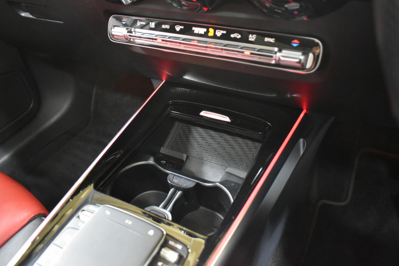 メルセデスベンツ GLB GLB200d 4ﾏﾁｯｸ AMGﾗｲﾝ 1ｵｰﾅｰ ﾊﾟﾉﾗﾏSR AMGﾚｻﾞｰEXC ﾋｰﾀｰ付赤黒ﾂｰﾄﾝ革 ﾅﾋﾞｹﾞｰｼｮﾝP MBUX 地ﾃﾞｼﾞ ﾏﾙﾁﾋﾞｰﾑLED ﾚｰﾀﾞｰｾｰﾌﾃｨP 8速 ﾃﾞｨｽﾄﾛ BSM Lｷｰﾌﾟ AMGｴｱﾛ ｷｰﾚｽGO PTS ﾌｯﾄﾄﾗﾝｸ 駐車支援 対話式ﾅﾋﾞ 360ｶﾒﾗ 19AW 2年保証