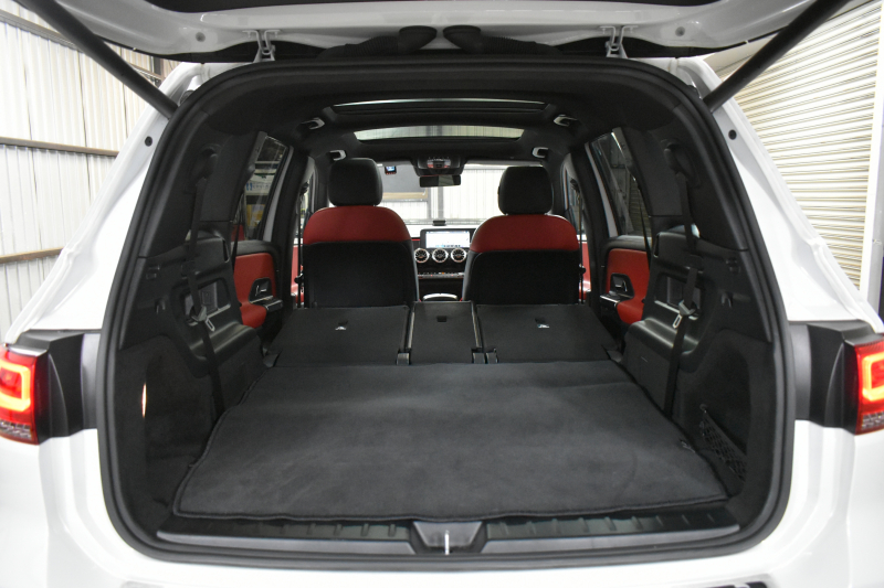 メルセデスベンツ GLB GLB200d 4ﾏﾁｯｸ AMGﾗｲﾝ 1ｵｰﾅｰ ﾊﾟﾉﾗﾏSR AMGﾚｻﾞｰEXC ﾋｰﾀｰ付赤黒ﾂｰﾄﾝ革 ﾅﾋﾞｹﾞｰｼｮﾝP MBUX 地ﾃﾞｼﾞ ﾏﾙﾁﾋﾞｰﾑLED ﾚｰﾀﾞｰｾｰﾌﾃｨP 8速 ﾃﾞｨｽﾄﾛ BSM Lｷｰﾌﾟ AMGｴｱﾛ ｷｰﾚｽGO PTS ﾌｯﾄﾄﾗﾝｸ 駐車支援 対話式ﾅﾋﾞ 360ｶﾒﾗ 19AW 2年保証