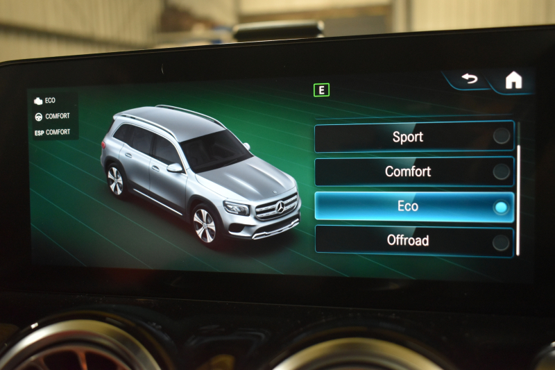 メルセデスベンツ GLB GLB200d 4ﾏﾁｯｸ AMGﾗｲﾝ 1ｵｰﾅｰ ﾊﾟﾉﾗﾏSR AMGﾚｻﾞｰEXC ﾋｰﾀｰ付赤黒ﾂｰﾄﾝ革 ﾅﾋﾞｹﾞｰｼｮﾝP MBUX 地ﾃﾞｼﾞ ﾏﾙﾁﾋﾞｰﾑLED ﾚｰﾀﾞｰｾｰﾌﾃｨP 8速 ﾃﾞｨｽﾄﾛ BSM Lｷｰﾌﾟ AMGｴｱﾛ ｷｰﾚｽGO PTS ﾌｯﾄﾄﾗﾝｸ 駐車支援 対話式ﾅﾋﾞ 360ｶﾒﾗ 19AW 2年保証