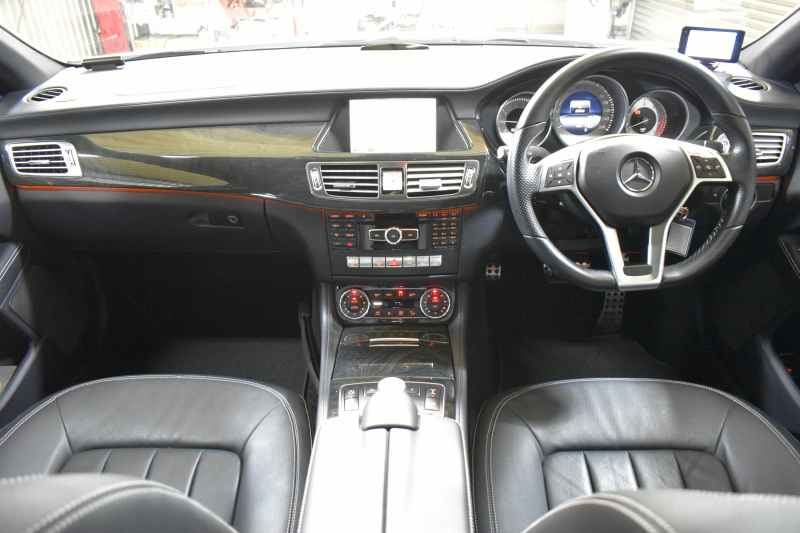 メルセデスベンツ CLS CLS350 AMGｽﾎﾟ-ﾂ ﾚｰﾀﾞｰSP 306馬力 右H ｻﾝﾙｰﾌ 全席ﾋｰﾀｰ黒革 ﾃﾞｨｽﾄﾛ Bｽﾎﾟｯﾄ Lｷｰﾌﾟ AMGｴｱﾛ19AW ｷｰﾚｽGO 電動ﾄﾗﾝｸ ﾊﾟｰｸﾄﾛ LEDﾗｲﾄ 地ﾃﾞｼﾞBｶﾒﾗ 2年保証