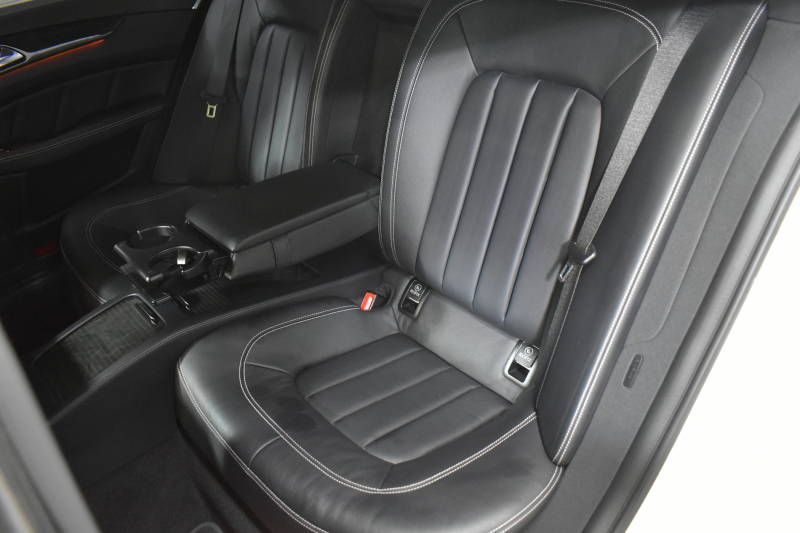 メルセデスベンツ CLS CLS350 AMGｽﾎﾟ-ﾂ ﾚｰﾀﾞｰSP 306馬力 右H ｻﾝﾙｰﾌ 全席ﾋｰﾀｰ黒革 ﾃﾞｨｽﾄﾛ Bｽﾎﾟｯﾄ Lｷｰﾌﾟ AMGｴｱﾛ19AW ｷｰﾚｽGO 電動ﾄﾗﾝｸ ﾊﾟｰｸﾄﾛ LEDﾗｲﾄ 地ﾃﾞｼﾞBｶﾒﾗ 2年保証