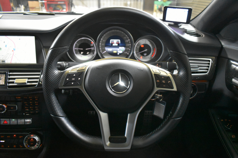 メルセデスベンツ CLS CLS350 AMGｽﾎﾟ-ﾂ ﾚｰﾀﾞｰSP 306馬力 右H ｻﾝﾙｰﾌ 全席ﾋｰﾀｰ黒革 ﾃﾞｨｽﾄﾛ Bｽﾎﾟｯﾄ Lｷｰﾌﾟ AMGｴｱﾛ19AW ｷｰﾚｽGO 電動ﾄﾗﾝｸ ﾊﾟｰｸﾄﾛ LEDﾗｲﾄ 地ﾃﾞｼﾞBｶﾒﾗ 2年保証