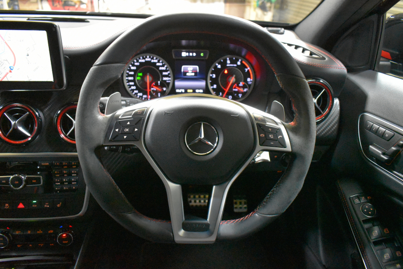 AMG Aクラス A45AMG 4M ｴﾃﾞｨｼｮﾝ1 200台限定 ｾｰﾌﾃｨP 正規D車 専用内装 AMGﾊﾟﾌｫｰﾏﾝｽｼｰﾄ AMG19AW ACC･CPA+･地デジHDDﾅﾋﾞ Bｶﾒﾗ ﾊﾟｰｸﾄﾛ 2年保証