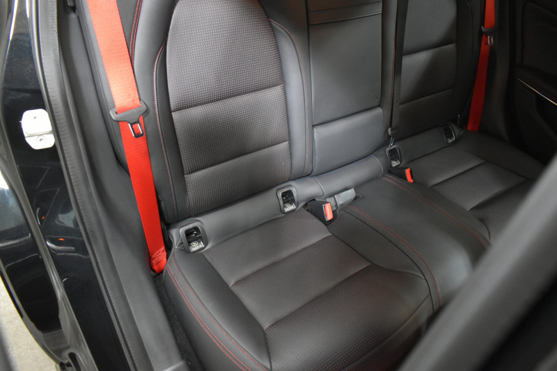 AMG Aクラス A45AMG 4M ｴﾃﾞｨｼｮﾝ1 200台限定 ｾｰﾌﾃｨP 正規D車 専用内装 AMGﾊﾟﾌｫｰﾏﾝｽｼｰﾄ AMG19AW ACC･CPA+･地デジHDDﾅﾋﾞ Bｶﾒﾗ ﾊﾟｰｸﾄﾛ 2年保証