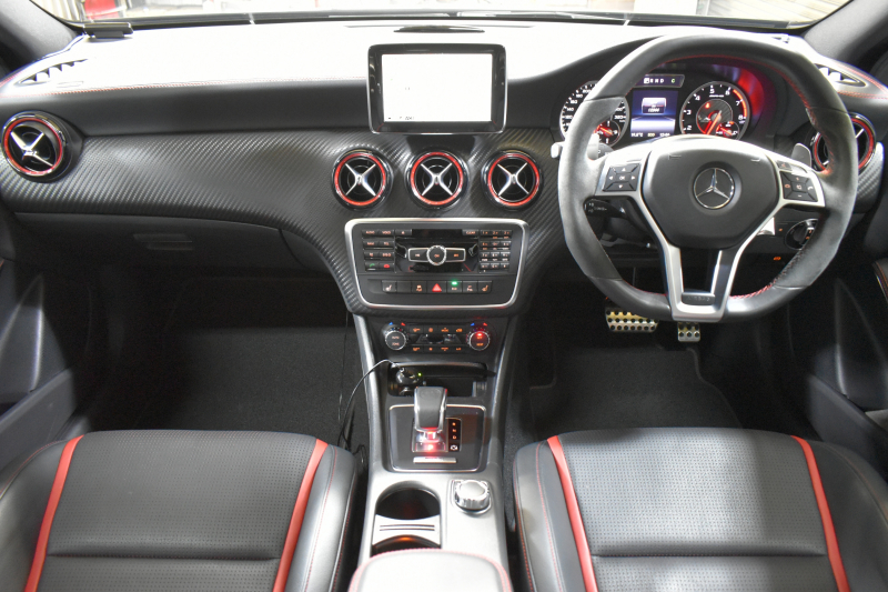 AMG Aクラス A45AMG 4M ｴﾃﾞｨｼｮﾝ1 200台限定 ｾｰﾌﾃｨP 正規D車 専用内装 AMGﾊﾟﾌｫｰﾏﾝｽｼｰﾄ AMG19AW ACC･CPA+･地デジHDDﾅﾋﾞ Bｶﾒﾗ ﾊﾟｰｸﾄﾛ 2年保証